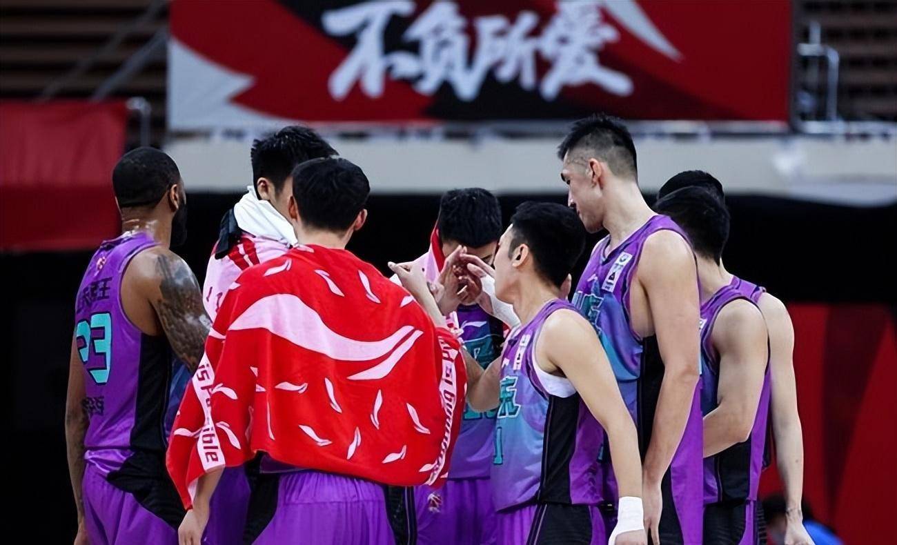 包含今晚埃因霍温备战CBA季后赛，扳平良机细节曝光，赛场秩序良好，年轻球员得到机会的词条亚博体育网站