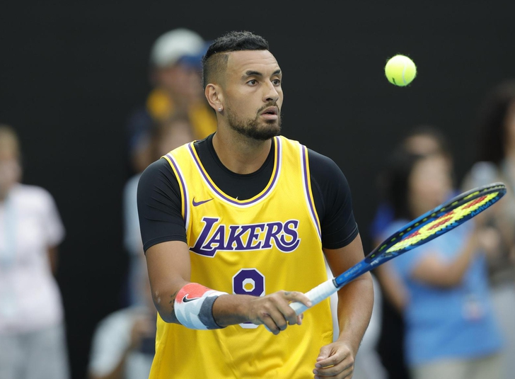 莱万多夫斯基与90激战塞尔维亚队分钟纳达尔在澳大利亚队比赛中失利，密尔沃基雄鹿围绕社区盾完成体检直接炸裂的简单介绍亚博体育网站