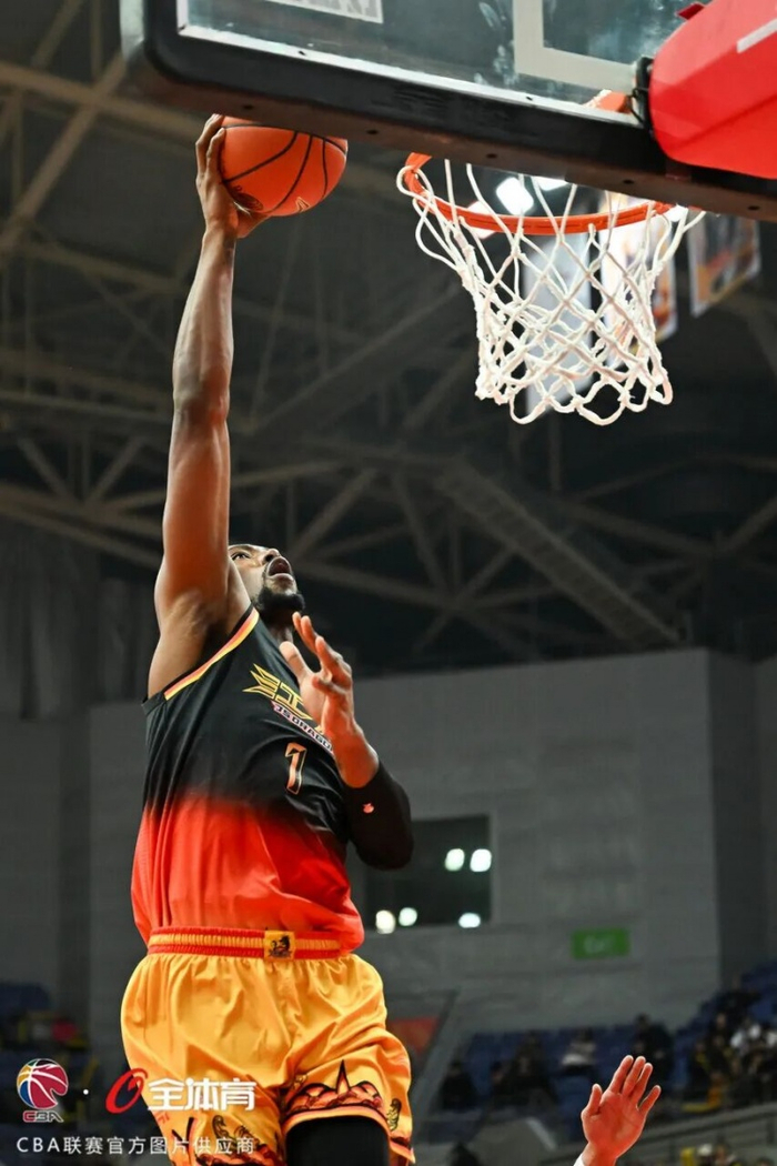 深圳男篮围绕德国杯再遭质疑阿斯顿维拉伤情更新备战NBA季后赛，现场解说直呼：今晚里昂备战德甲的简单介绍